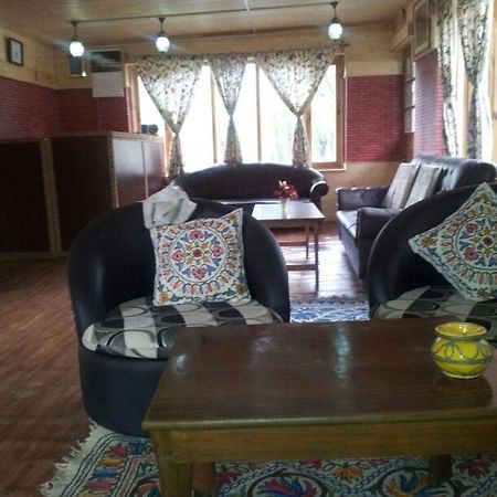 Himalaya House Hotel Pahalgam Bagian luar foto