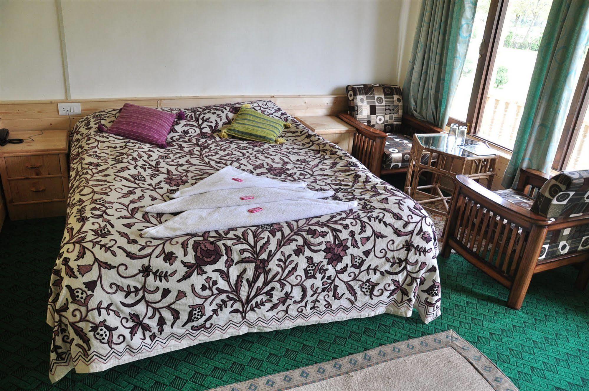 Himalaya House Hotel Pahalgam Bagian luar foto